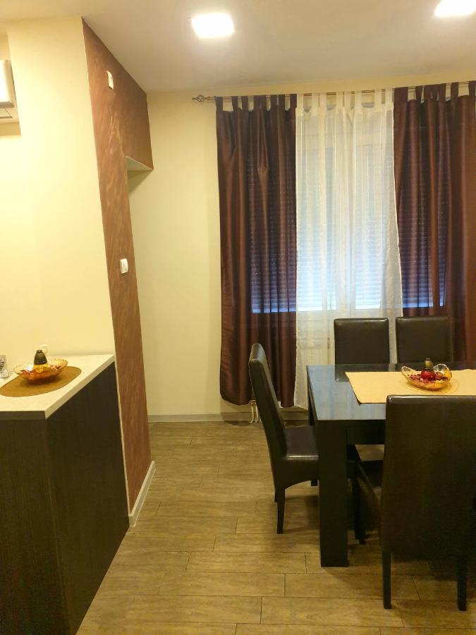 Ceca Apartman Ni Extérieur photo