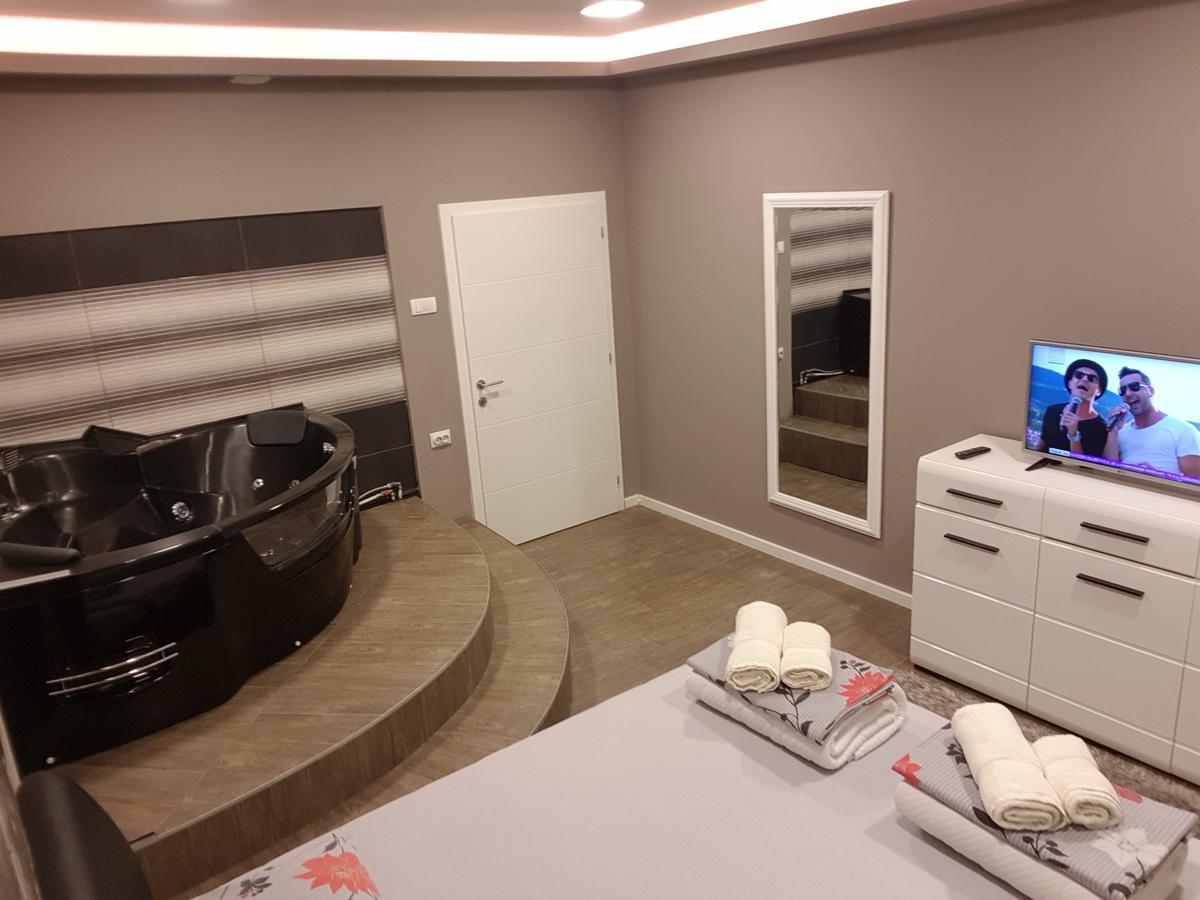 Ceca Apartman Ni Extérieur photo