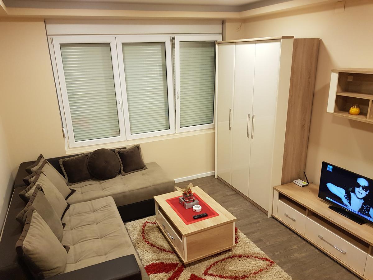Ceca Apartman Ni Extérieur photo