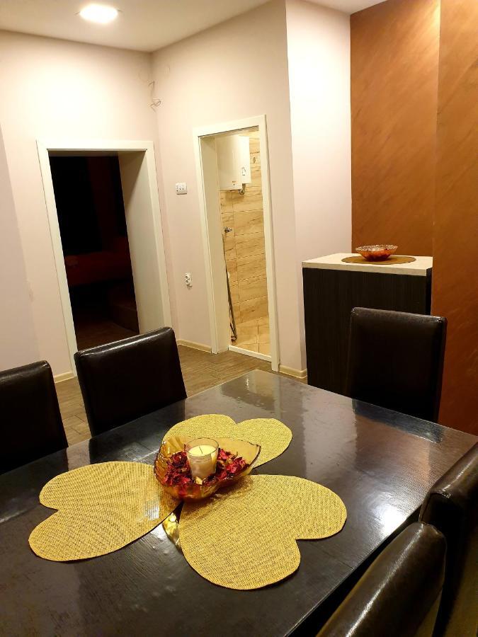 Ceca Apartman Ni Extérieur photo